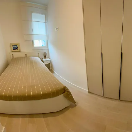 Calming Elegance In Apartmán