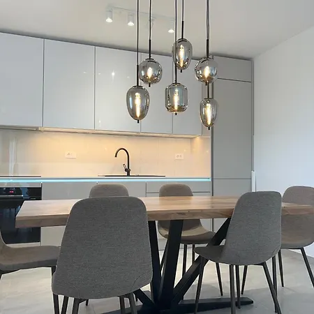 Calming Elegance In Appartamento Spalato