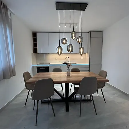 Апартаменты Calming Elegance In Сплит